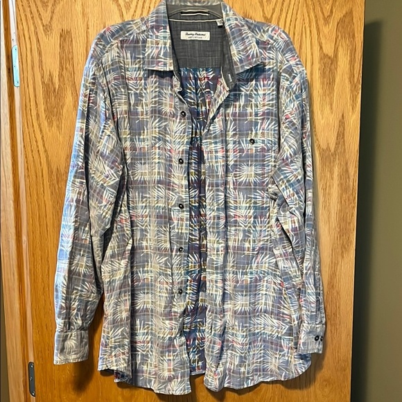 Tommy Bahama Multicolor Casual Button Down Shirt - Picture 1 of 6